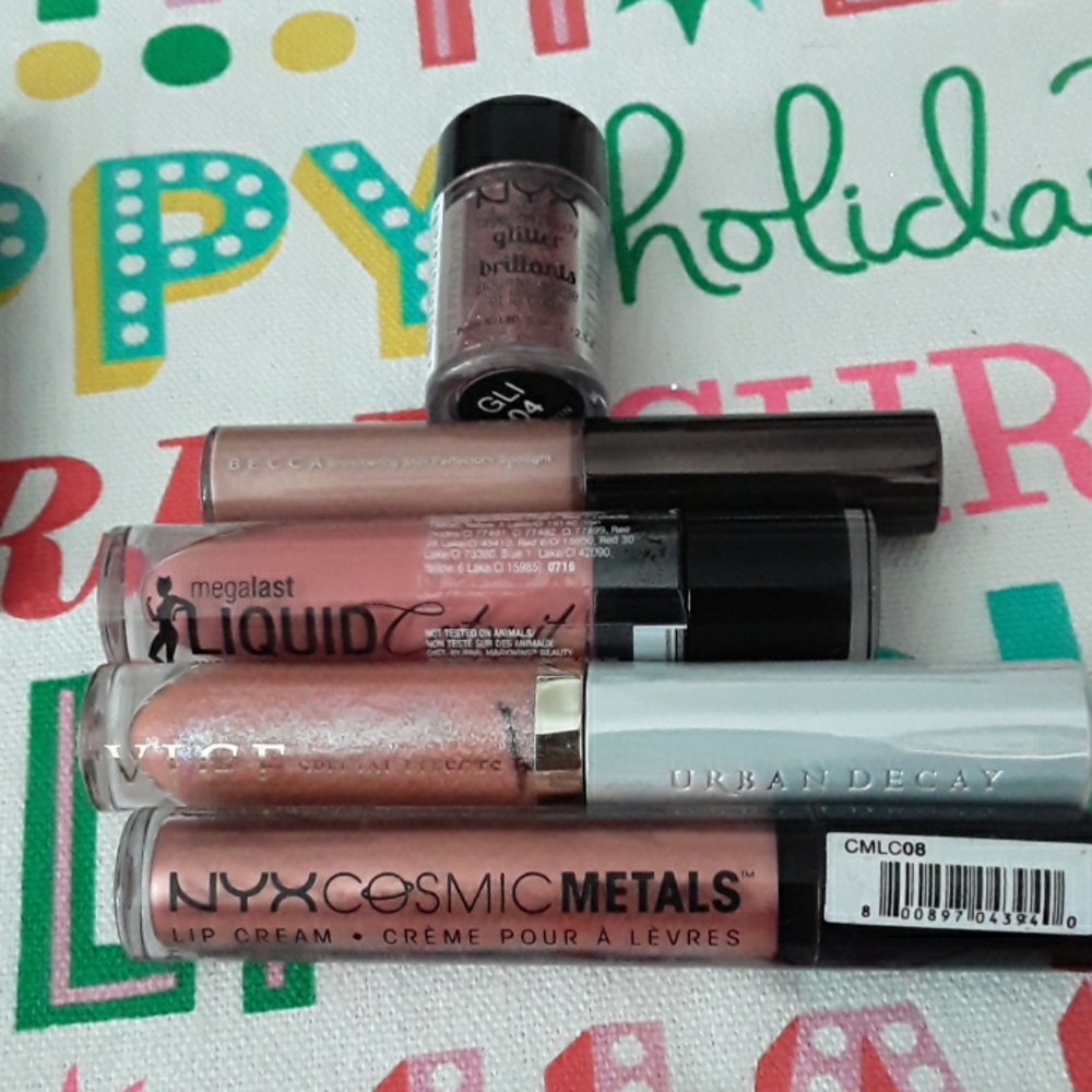 Makeup Bundle - Picture 4 of 5